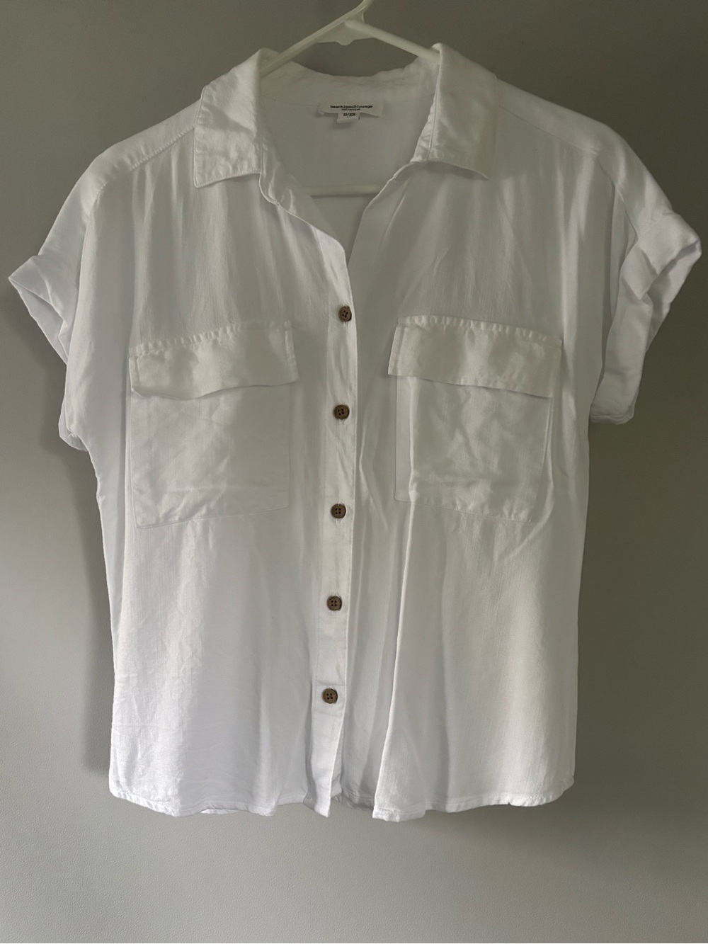 BeachLunchLounge - White Short-Sleeve Button-Up Shirt